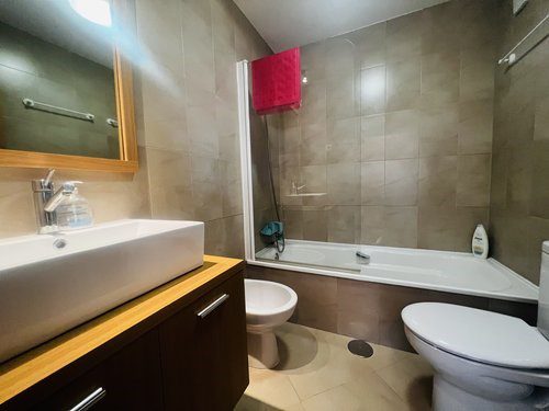 Lonrah Hacienda Riquelme Golf Resort HR139 bathroom 01