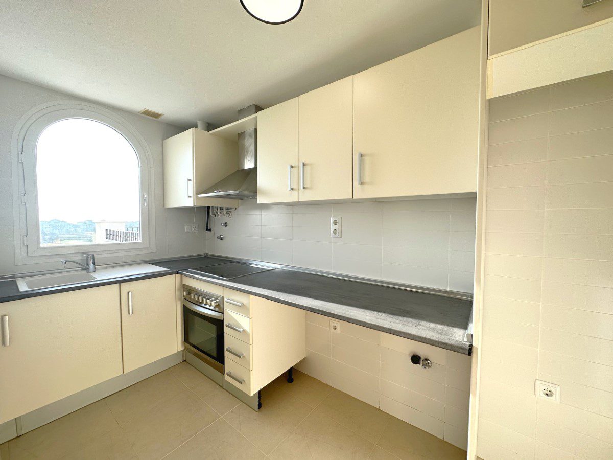 Hacienda Riquelme Golf Resort Penthouse - HR275 14 Lonrah Hacienda Riquelme Golf Resort HR275 02.jpg