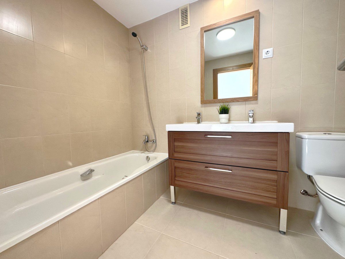 Hacienda Riquelme Golf Resort Penthouse - HR275 17 Lonrah Hacienda Riquelme Golf Resort HR275 05.jpg