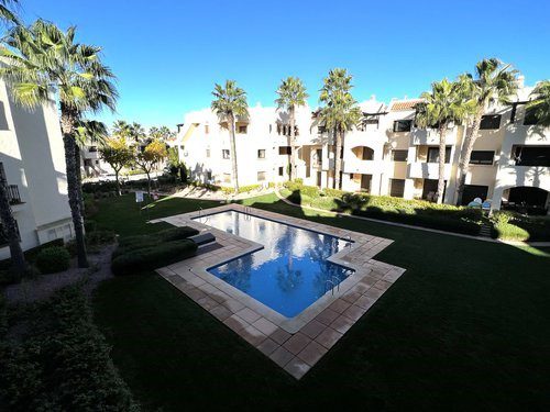 Lonrah Roda Golf Resort Murcia RG005 pool 01
