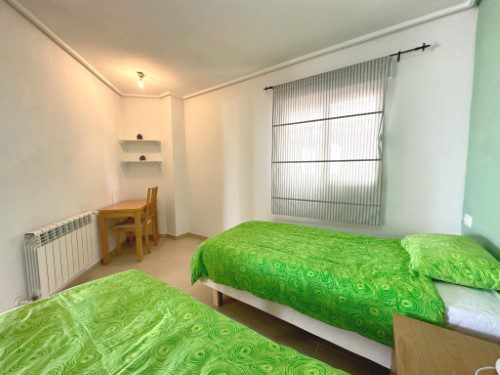 HR288 second bedroom