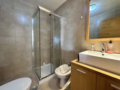Hacienda Riquelme First Floor Apartment - HR290 16 HR290 bathroom
