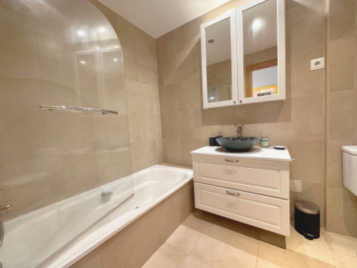 Hacienda Riquelme Second Floor Apt - HR307 14 HR307 bathroom