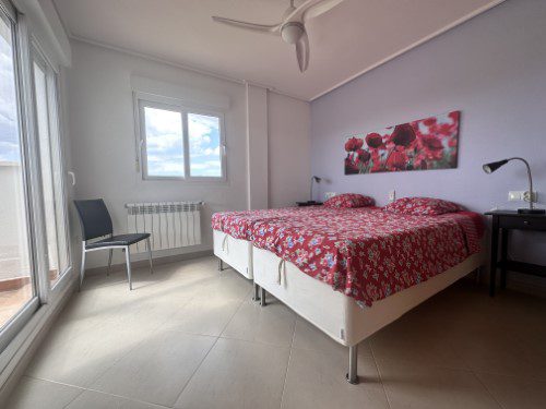 HR314.bedroom master