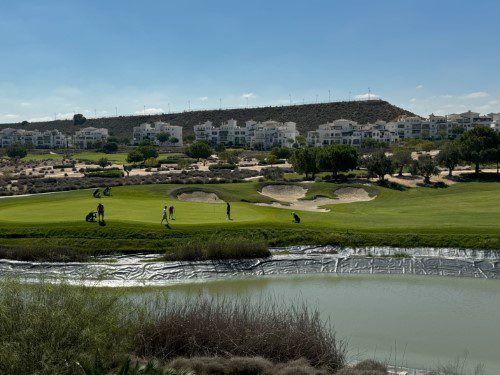 HR318 golf lake views