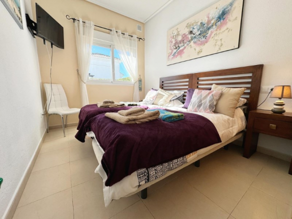 LT049 bedroom master