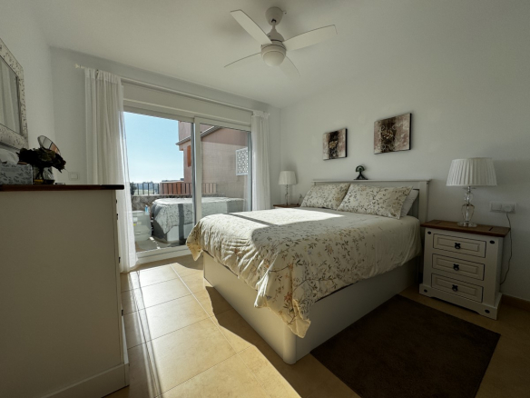 MM030 master bedroom