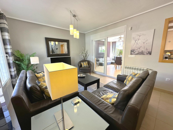 MM027 living room furnished