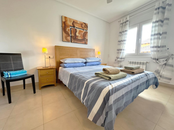 MM027 master bedroom