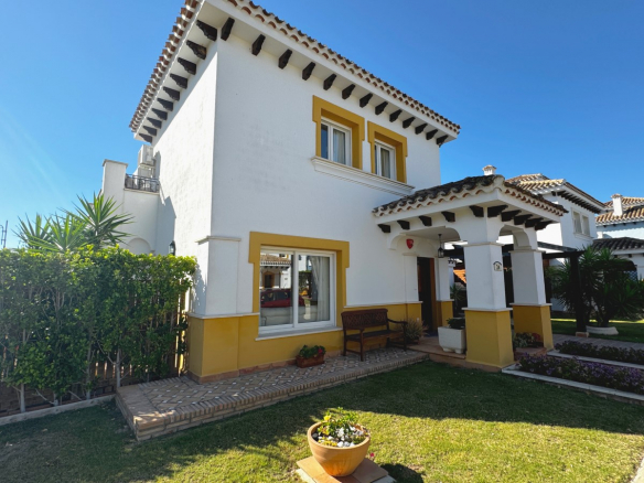 MM033 front of property