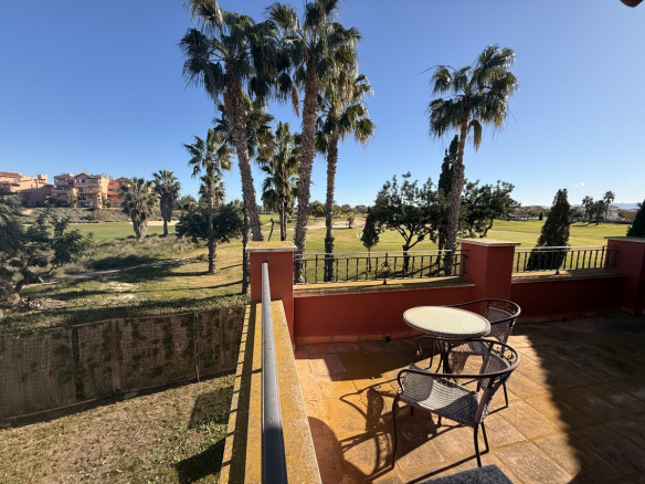 MM044 terrace golf views