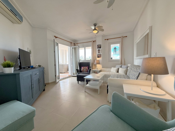 HR494 large living room