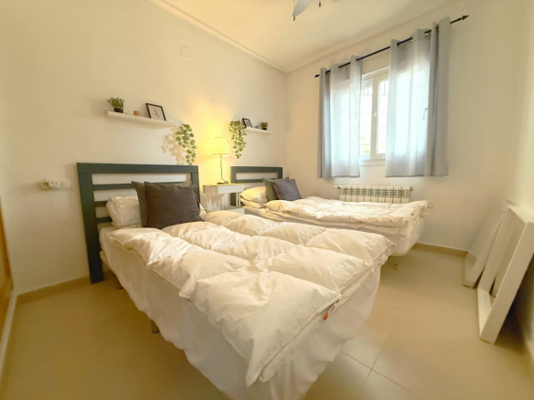 HR494 second bedroom