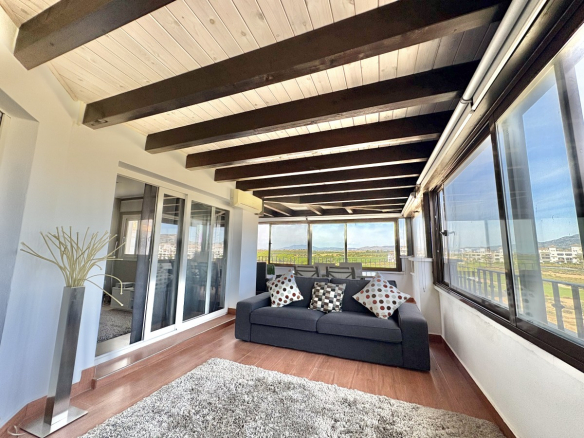 HR519 closed terrace 2