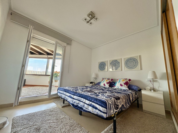 HR519 master bedroom