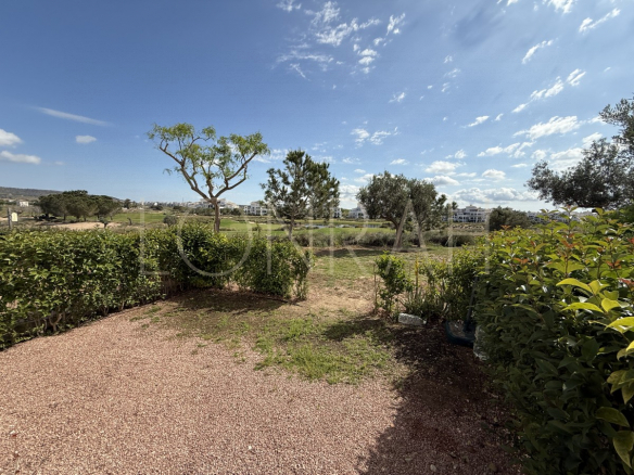 TST000 garden with views