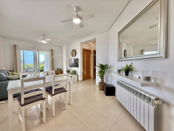 HR523 living dining area