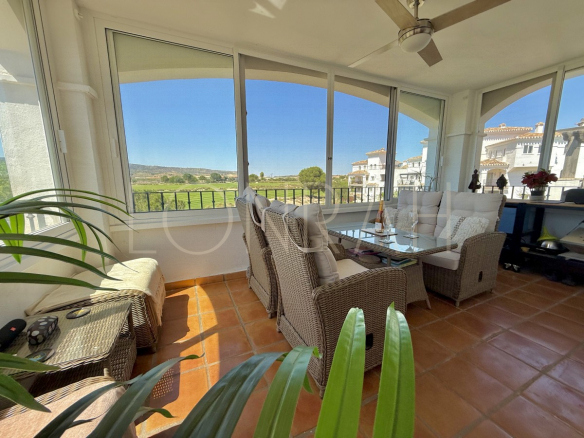 HR536 3 covered terrace