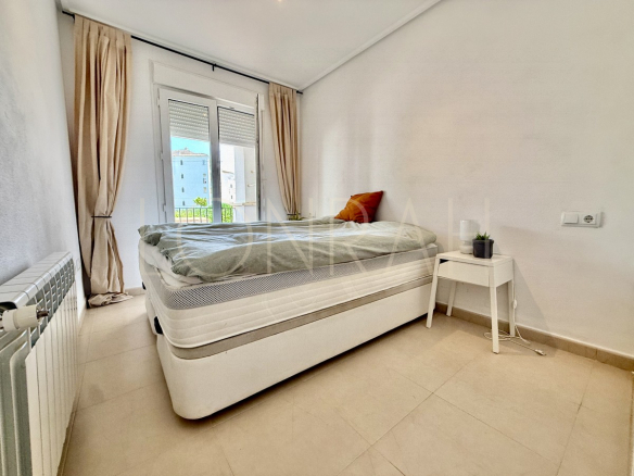 HR542 17 spare bedroom