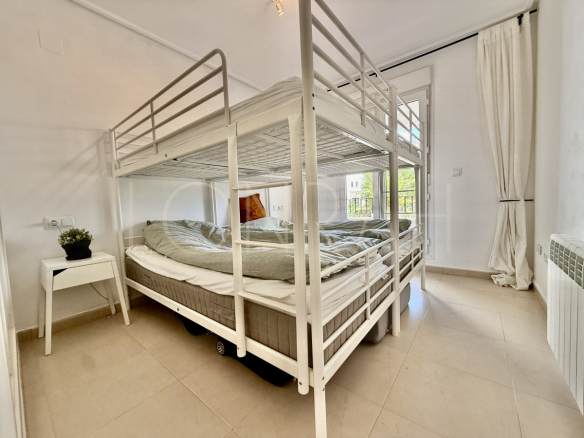 HR542 18 spare bedroom