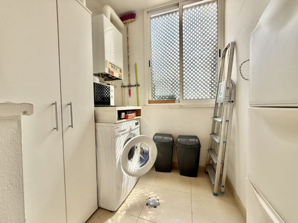 HR575 19Photo 8 7 25 16 23 32