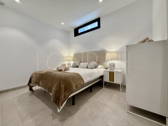 SR006 18 Foto 9 7 25 16 20 13