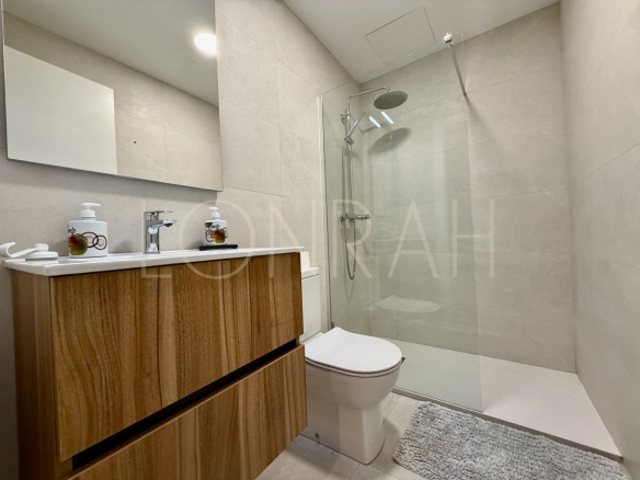 SR006 20 Foto 9 7 25 16 20 32