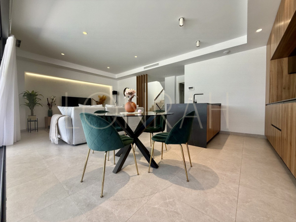 SR006 4 living area 2