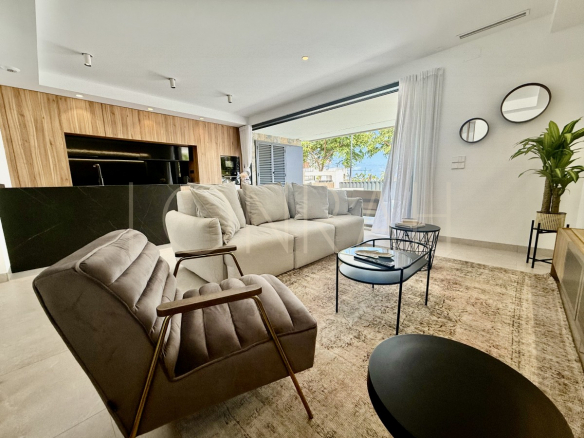 SR006 6 living area 6