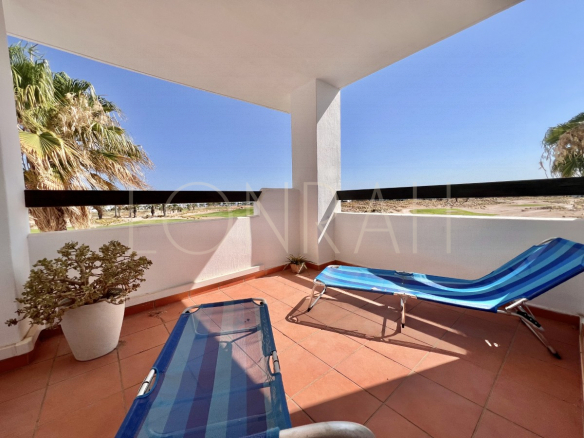 TT027 terrace sun loungers