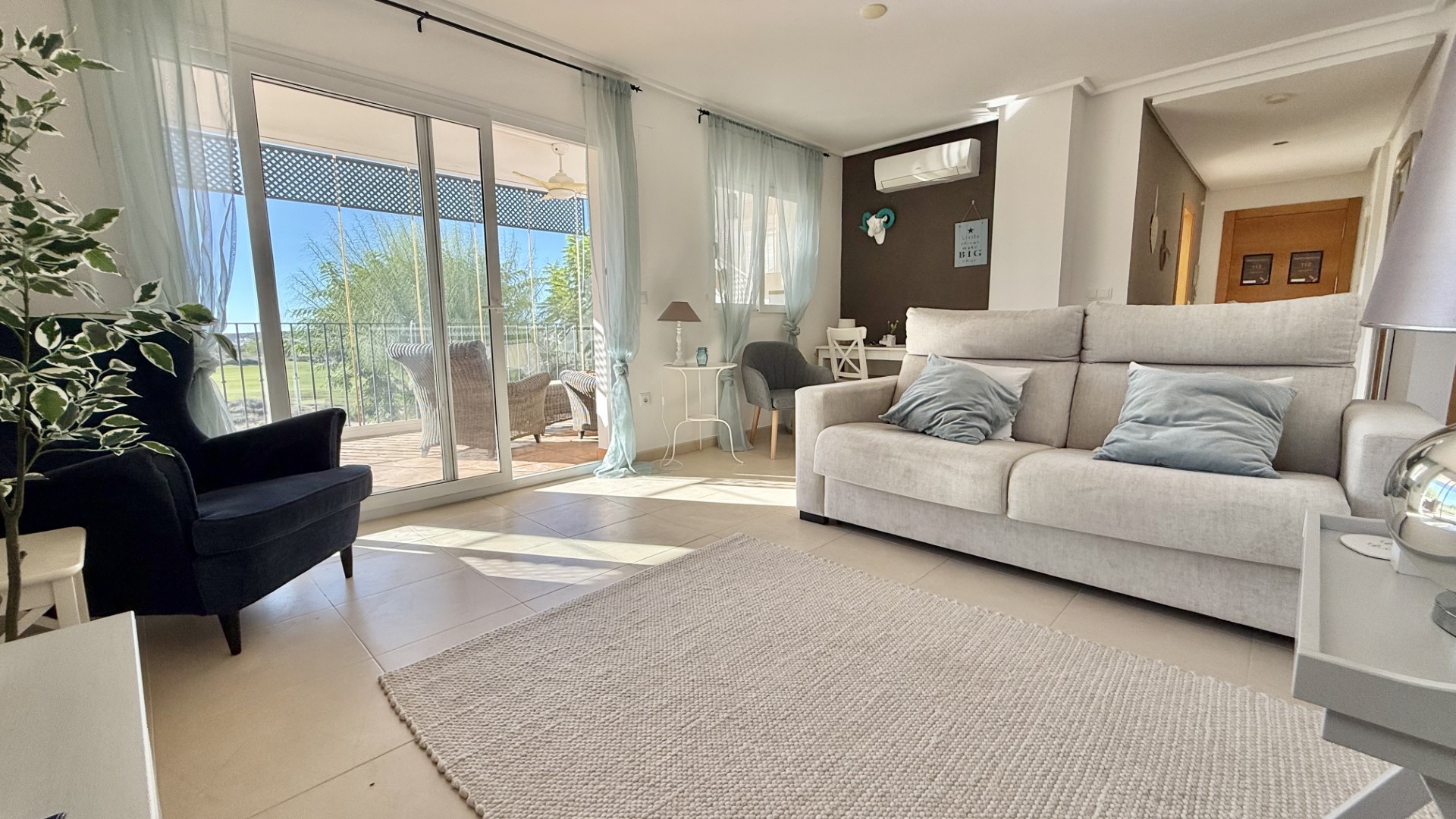 HR565 n 1 main HR565 n 1 main