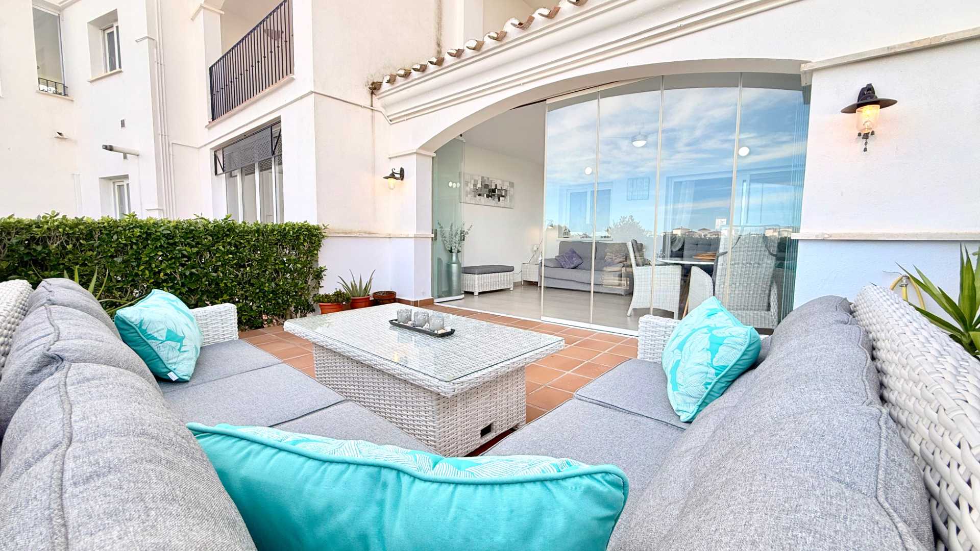 HR608 1 Main HR608 1 Main