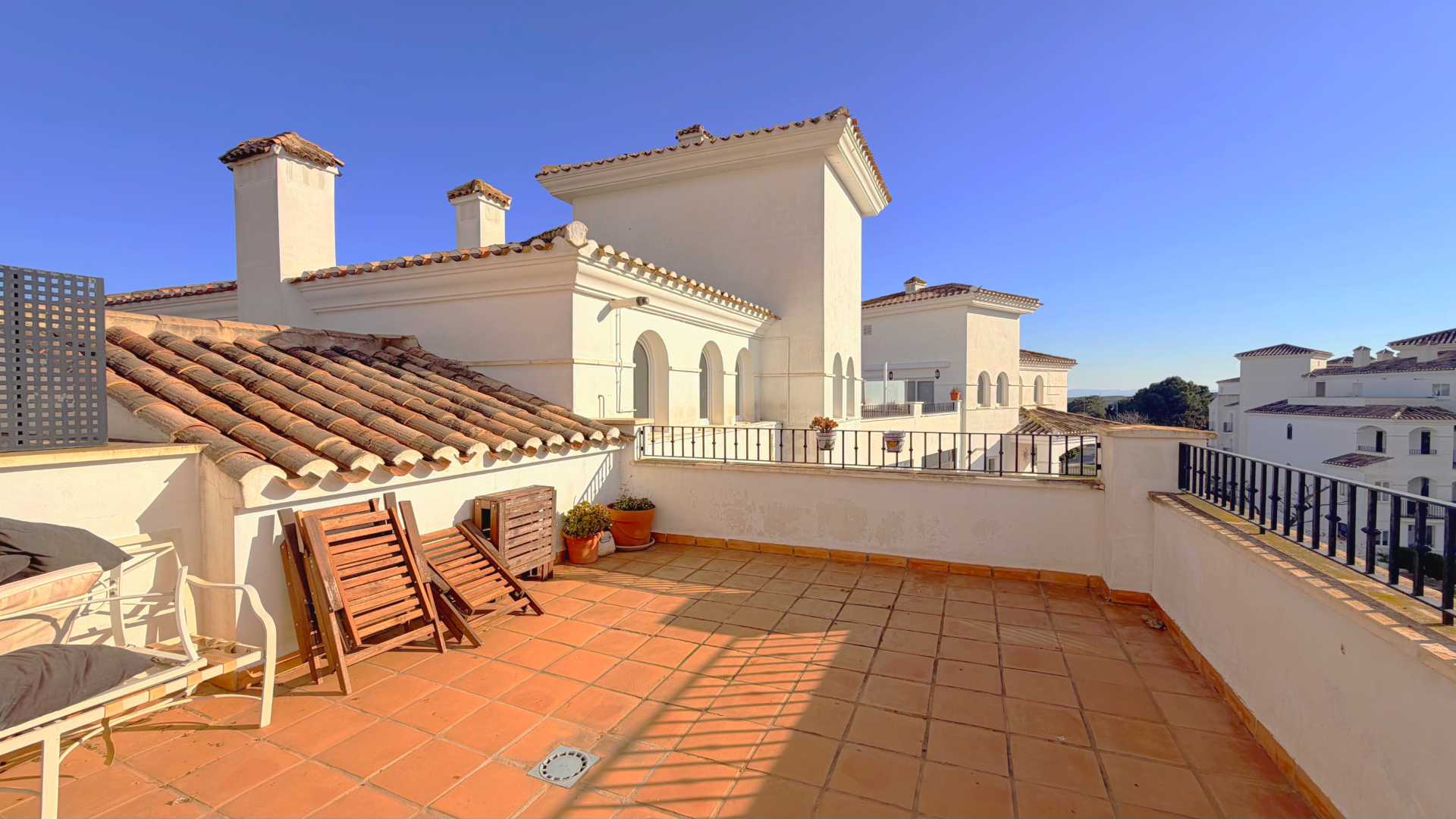 HR636 1 Main HR636 1 Main