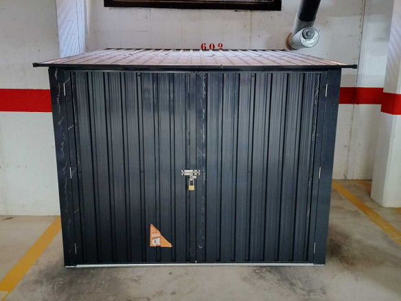 MM060 garage