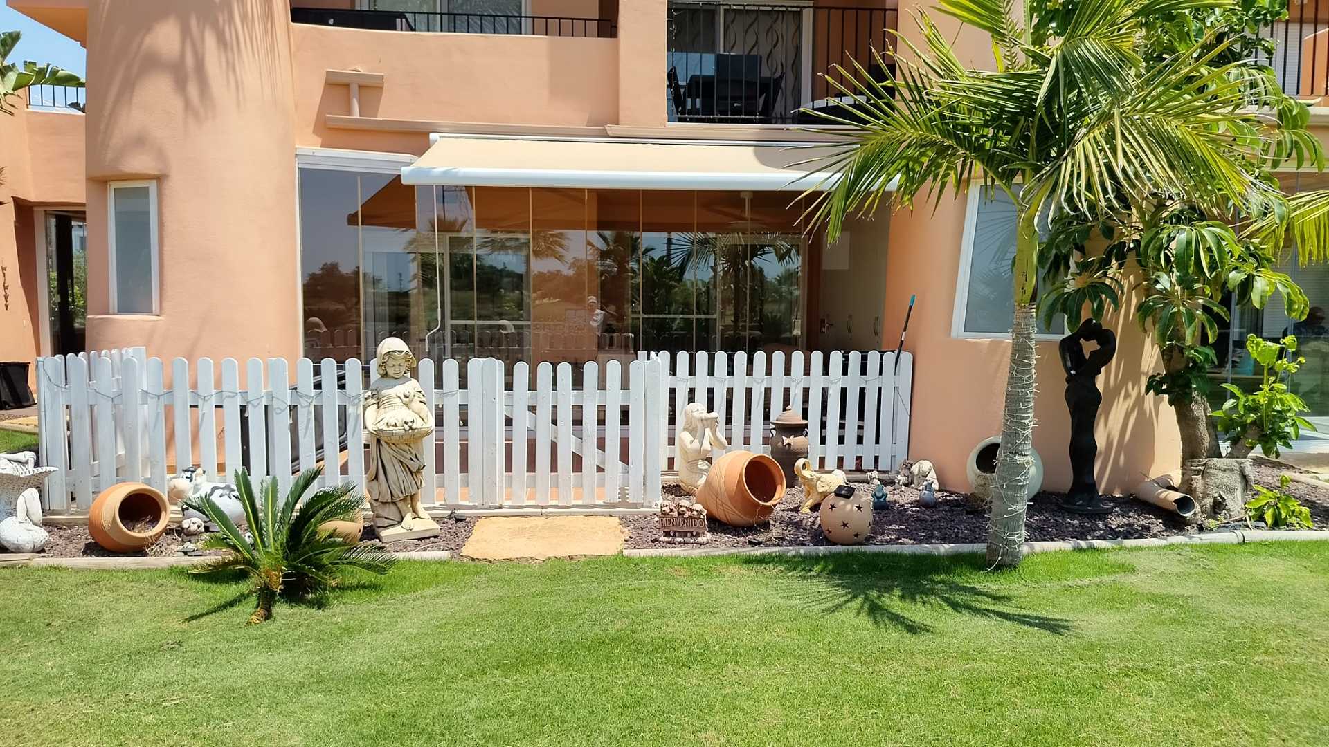 MM060 garden