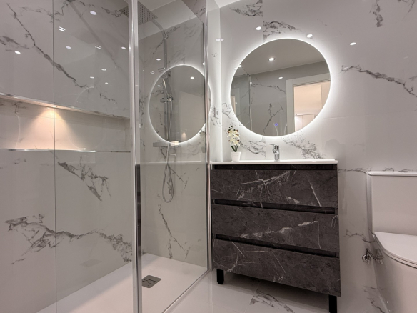 HR674 7